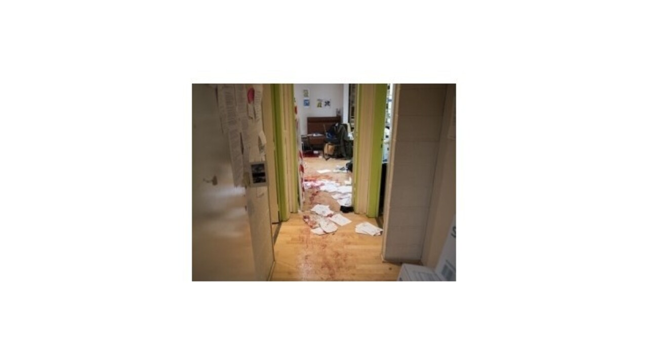 Masaker v Charlie Hebdo: Teroristi volali novinárov po mene a popravili ich